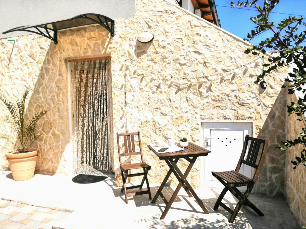 Skalinada Villa Vir Bagian luar foto